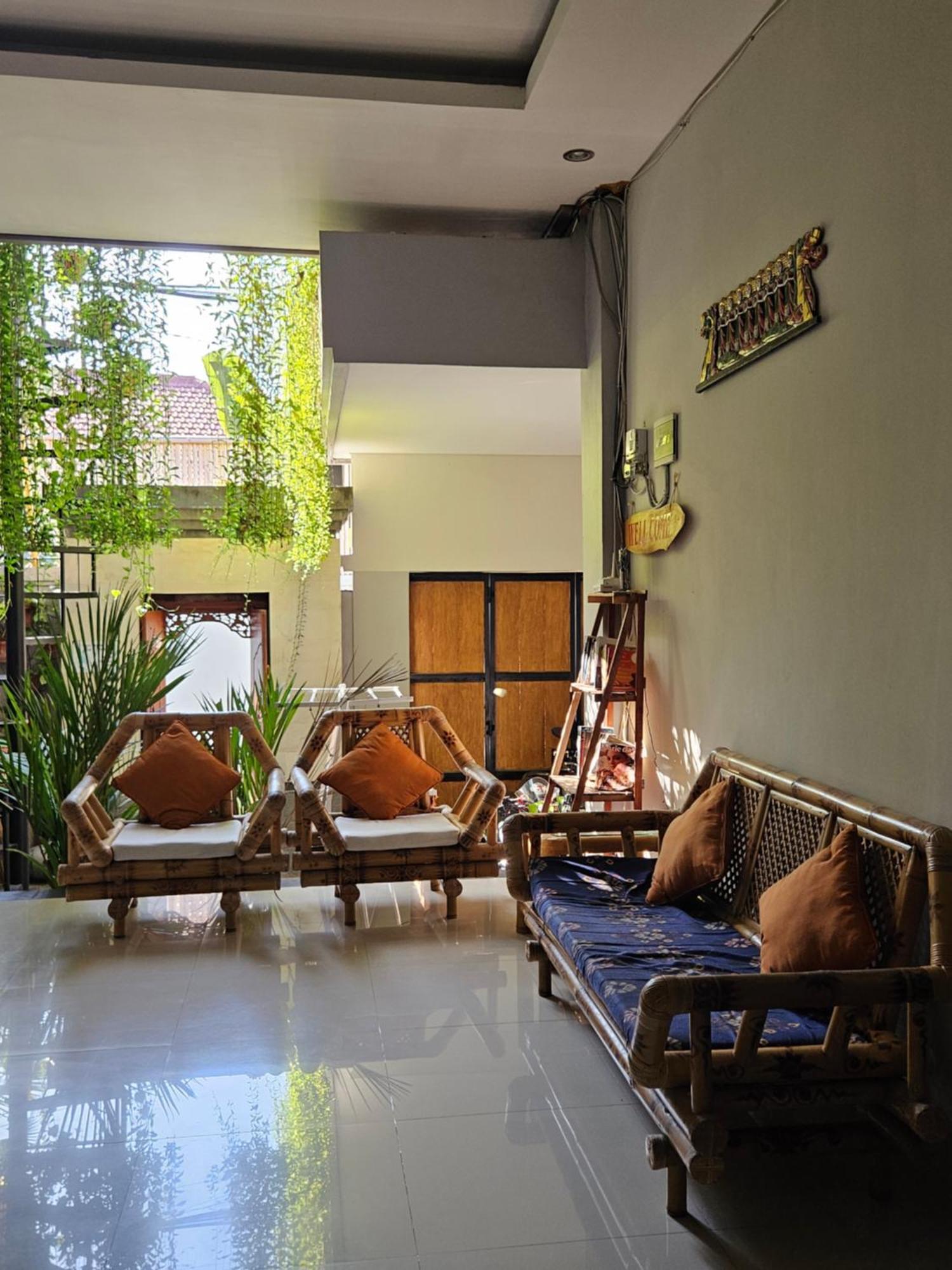 Suwardika Homestay & Dormitory Sanur  Luaran gambar